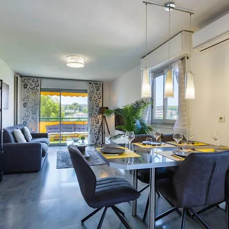 2 Ch Vue & Montagne, Terrasse, Parking شقة *