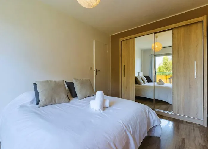 2 Ch Vue & Montagne, Terrasse, Parking شقة *