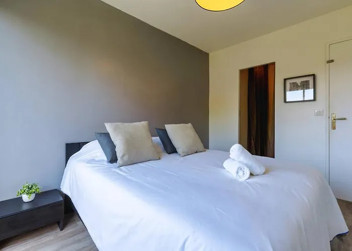 شقة 2 Ch Vue & Montagne, Terrasse, Parking أنتيب